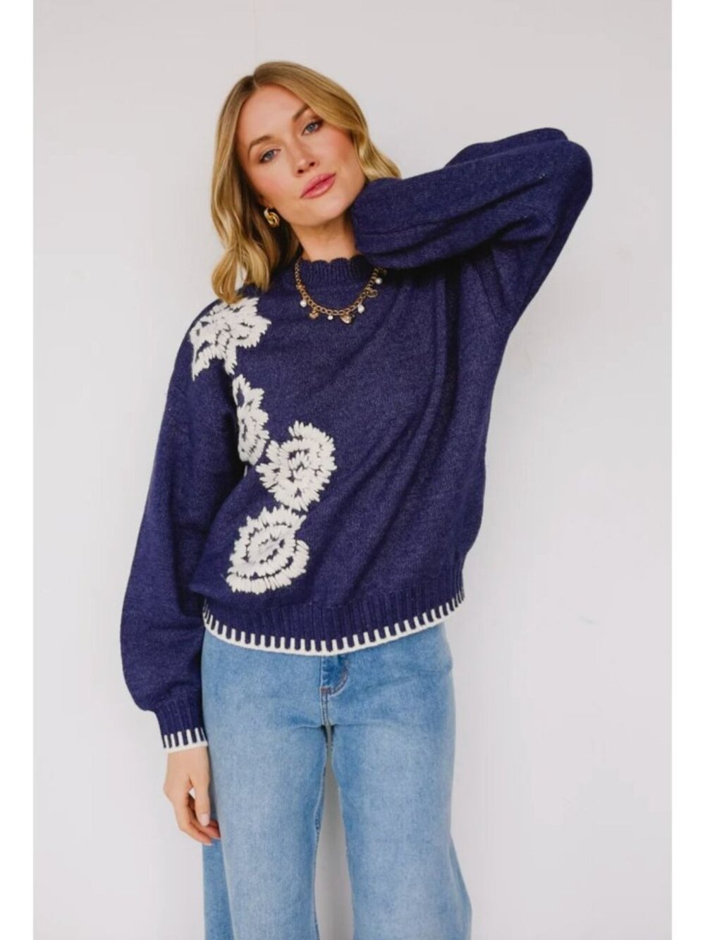 &Merci Blue White Embroidered Crocheted Floral Ultra-Soft Sweater Knit Size M